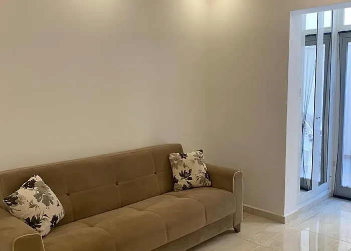 Ghadira Bay Retreat By Ma Is-Sellum